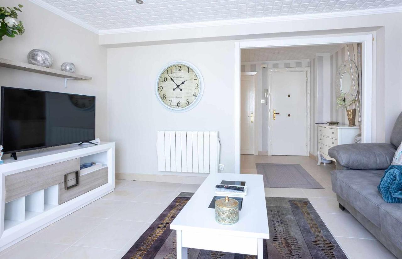 Old Port Apartamento Con Vistas Al Puerto 베르메오 외부 사진