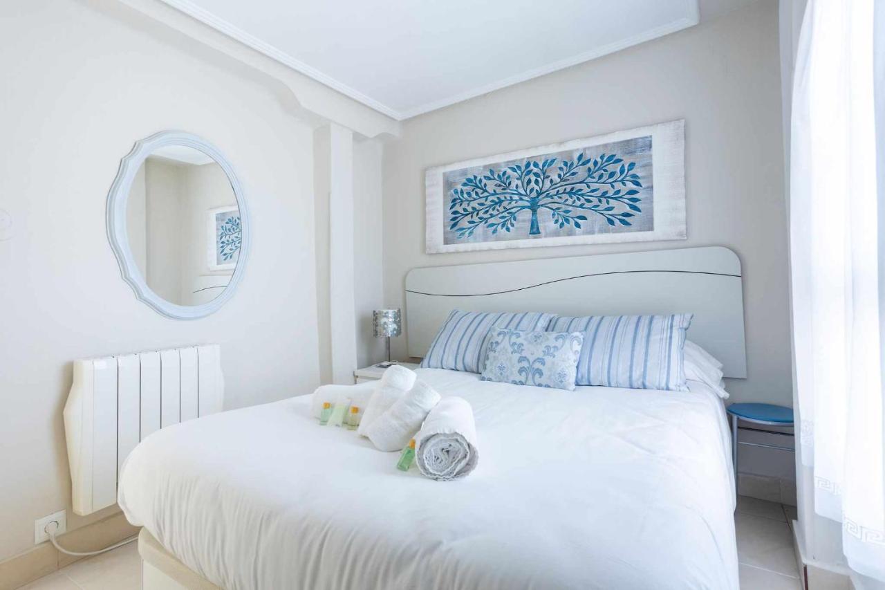 Old Port Apartamento Con Vistas Al Puerto 베르메오 외부 사진